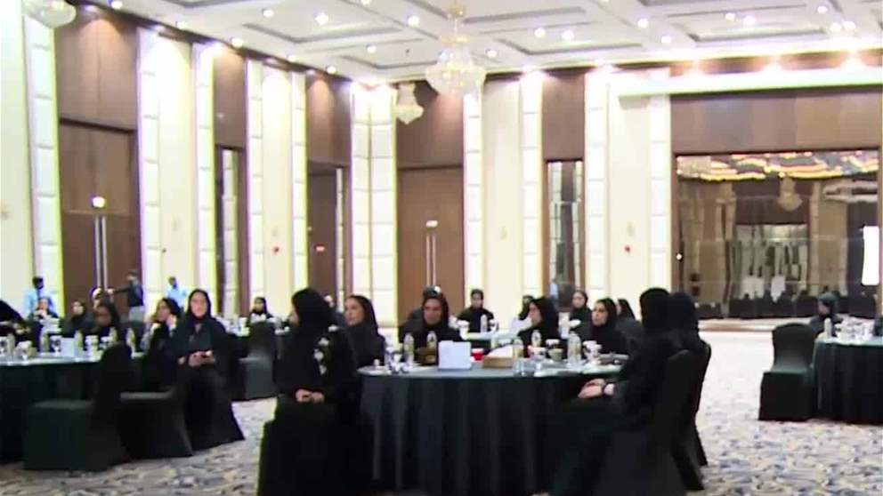 الموارد البشرية بالفجيرة تنظم دورة تدريبة بعنوان "إدارة علاقات الموظفين في عصر التحول الرقمي"