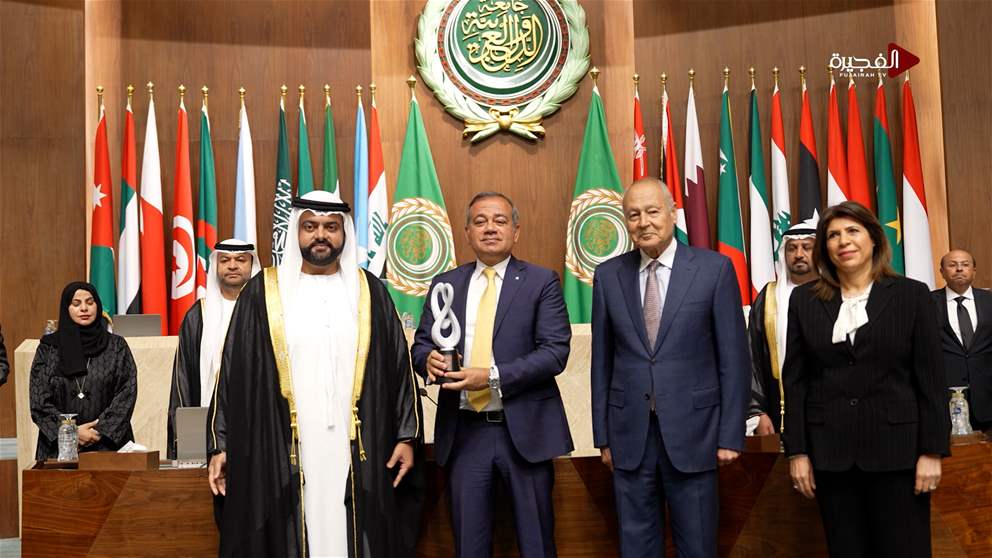 تقديرًا لجهوده في دعم التنمية المستدامة على المستويين المحلي والدولي  جامعة الدول العربية تكرّم ولي عهد الفجيرة بجائزة يوم الاستدامة العربي