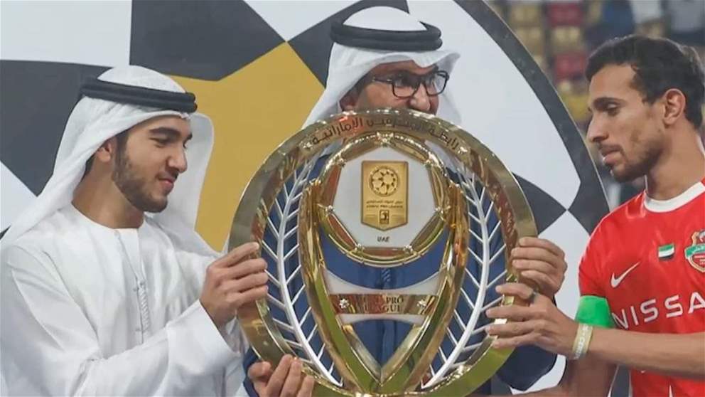محمد بن راشد بن محمد يشهد تتويج "شباب الأهلي" بلقب دوري أدنوك للمحترفين