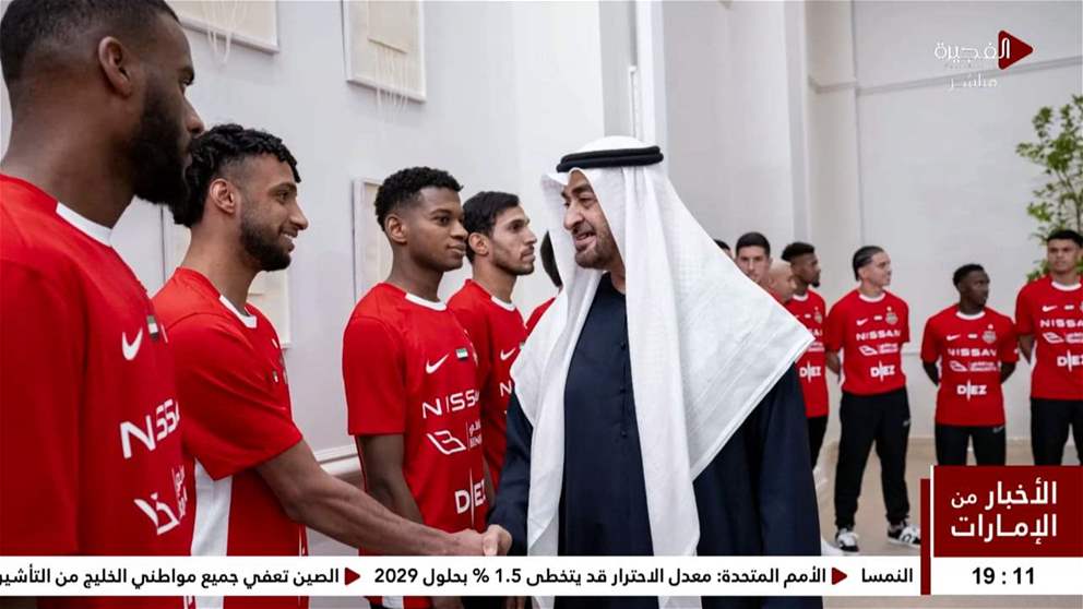 رئيس الدولة يستقبل فريق شباب الأهلي
