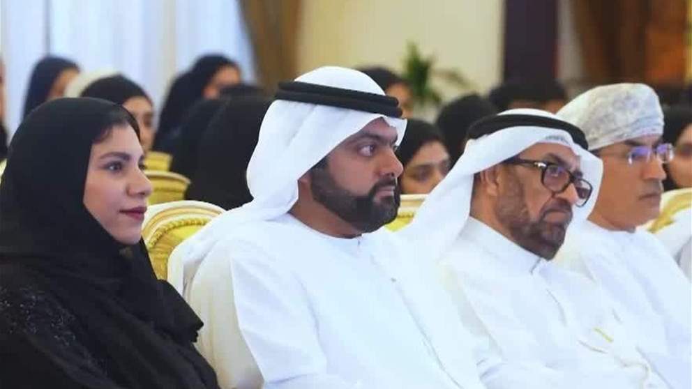ضمن محاضرات "مجلس محمد بن حمد الشرقي".. محمد الشرقي يشهد جلسة "الخط العربي كيف نسج جماله من الجذور إلى الآفاق؟"