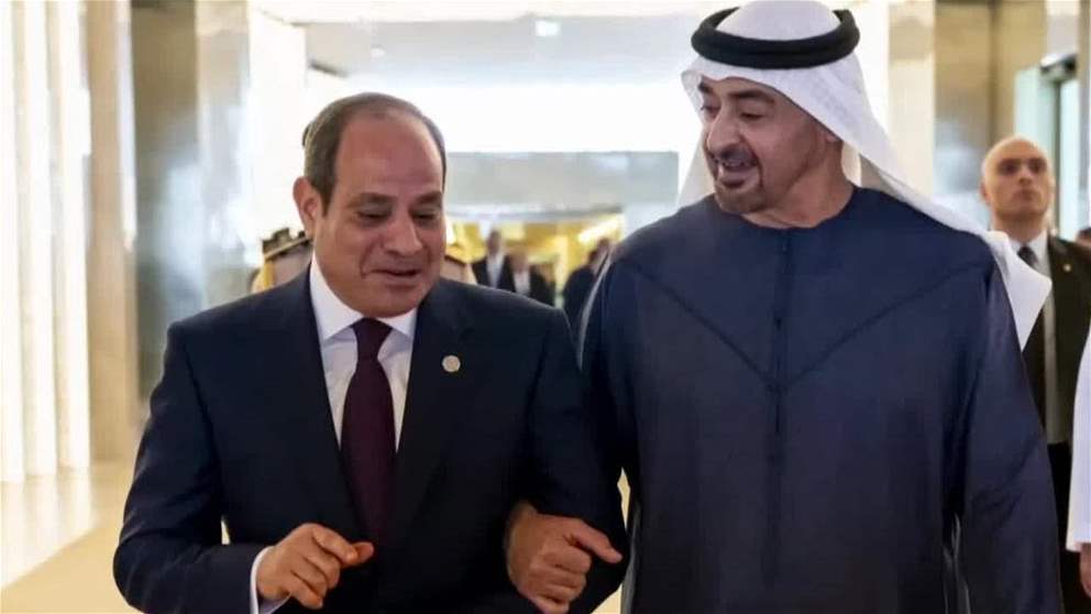 استقبله رئيس الدولة.. الرئيس المصري يصل الإمارات في زيارة أخوية