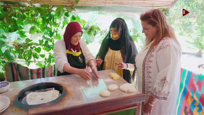 سَفْرة وسُفْرة